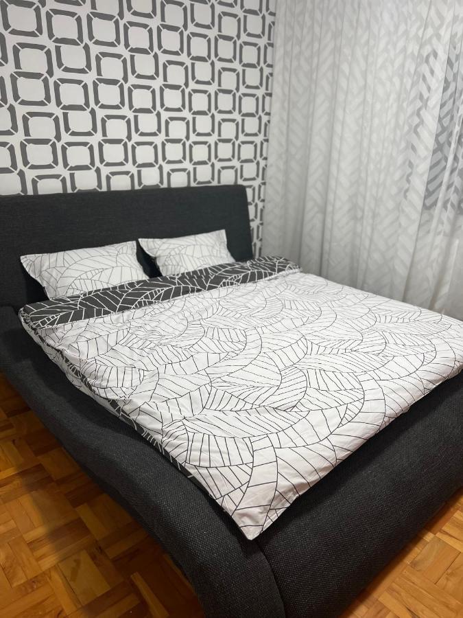 Mona Apartment Taxi#Airport #Parking#Bucharest#Therme Otopeni Kültér fotó